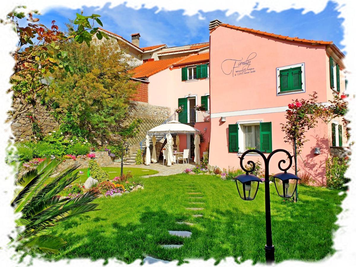 Casa Vacanze Family Albisola Superiore Exteriör bild